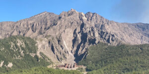 高校修学旅行の小遣いいくらが適切か？